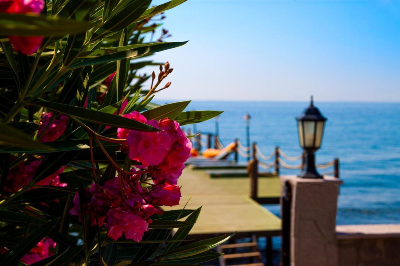 Kayalar Blue Beach Hotel Sazlı Esterno foto