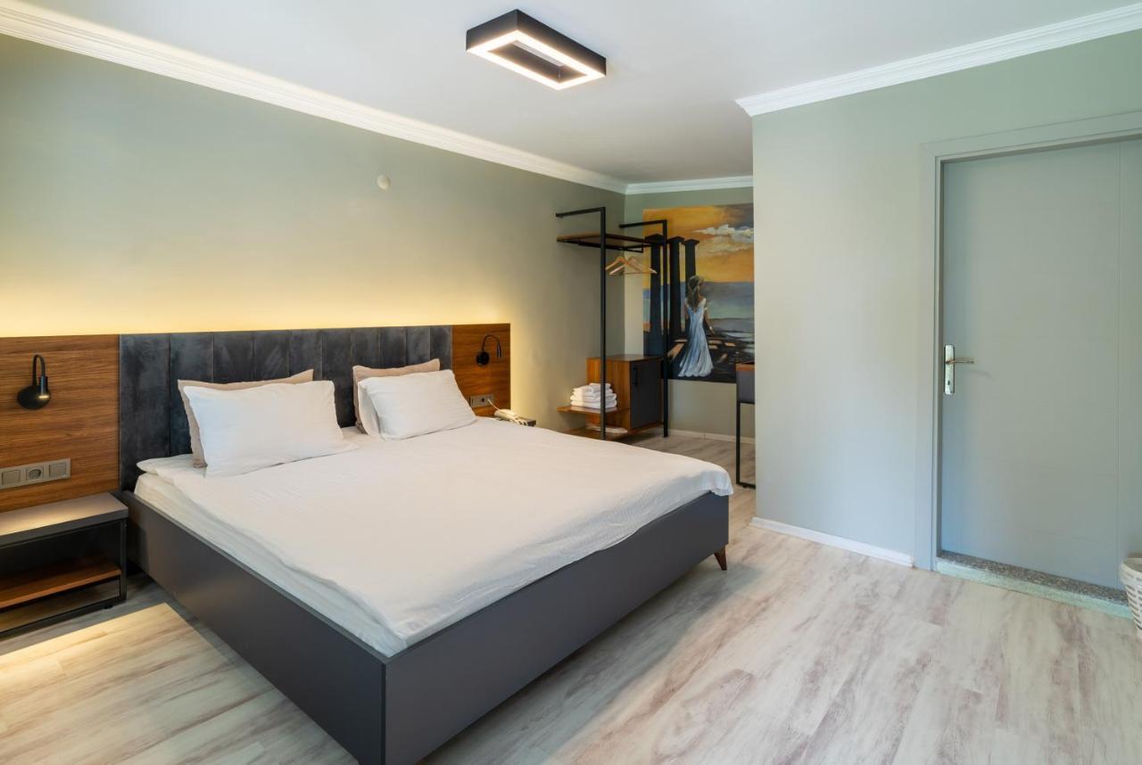 Kayalar Blue Beach Hotel Sazlı Esterno foto